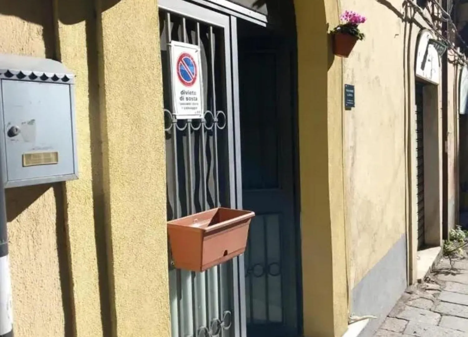 Modern Studio In Catania With Air Conditioning